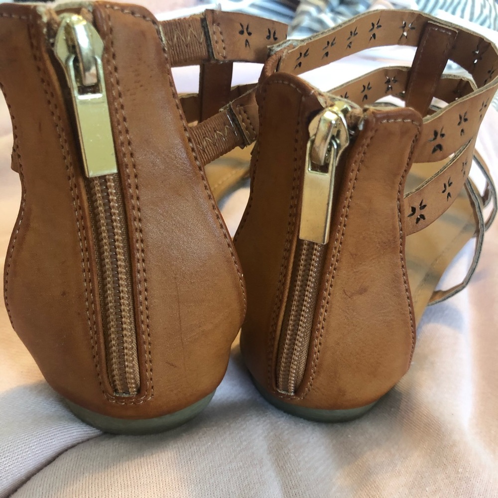 Sandals - Picture 6 of 6